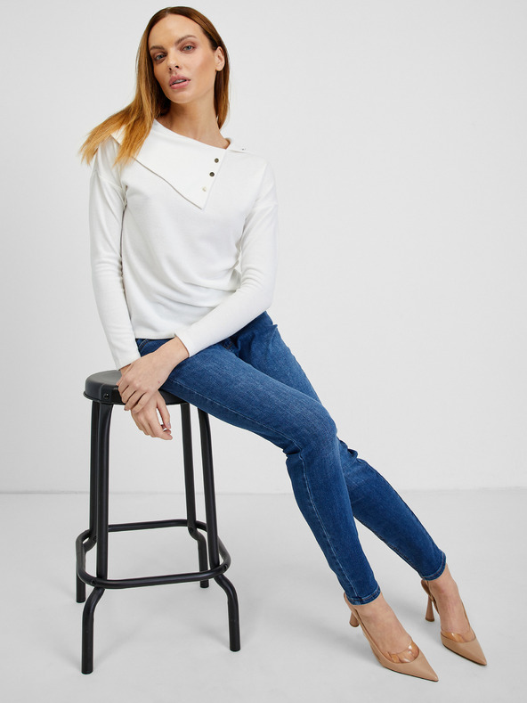 Orsay Weißes Damen-T-Shirt mit dekorativen Details ORSAY