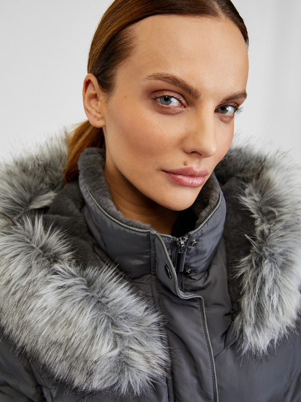 Orsay Dunkelgraue Damen-Winter-Steppjacke mit Gürtel ORSAY