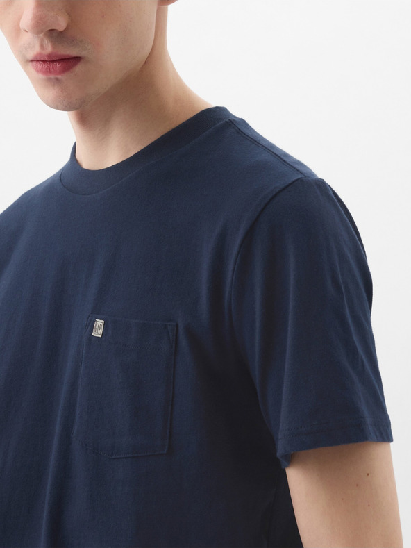 GAP T-Shirt mit Tasche GAP
