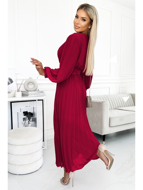 numoco 414-9 KLARA Gerafftes Kleid mit Gürtel und Ausschnitt - Weinrot