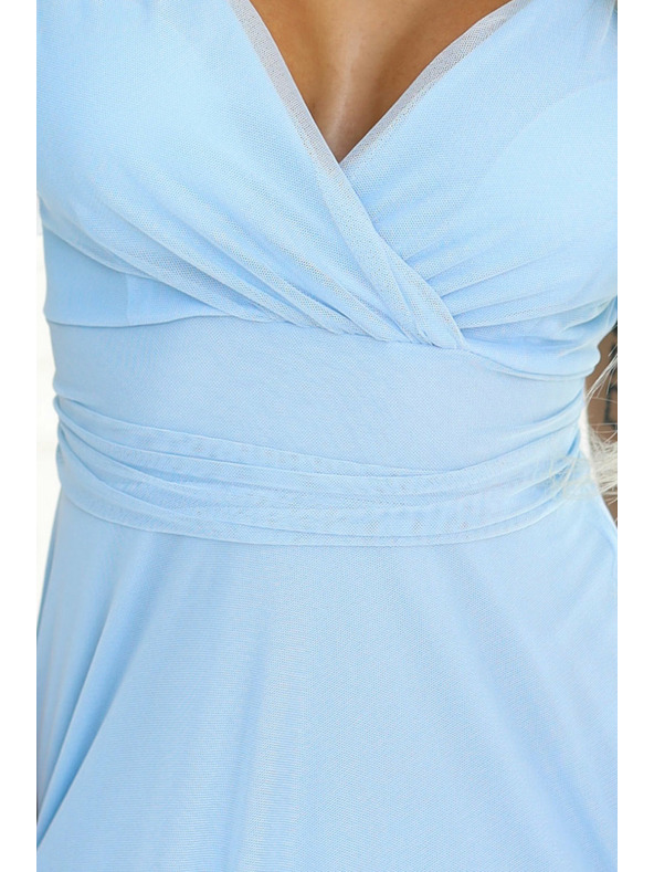 numoco 562-5 NASTIA Langes Kleid mit Ausschnitt und kurzen Ärmeln - hellblau