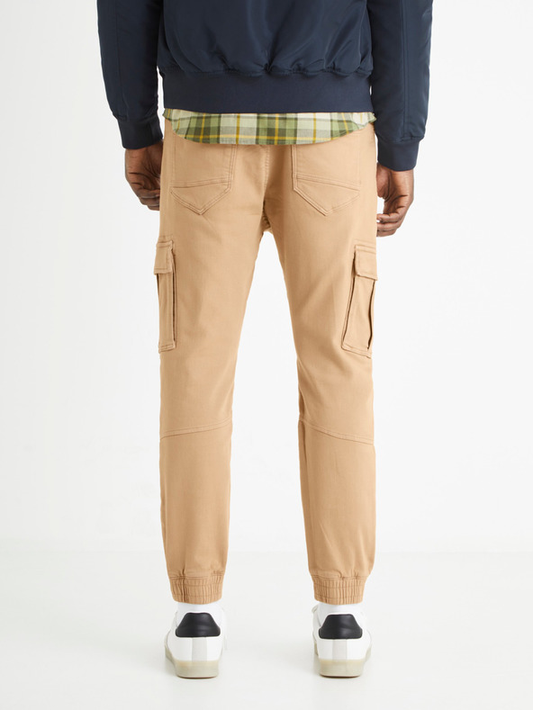 Celio Beige Herrenhose mit Taschen Celio Cargo
