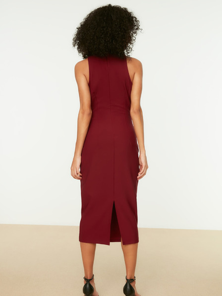 Trendyol Burgunderfarbenes Trendyol-Kleid
