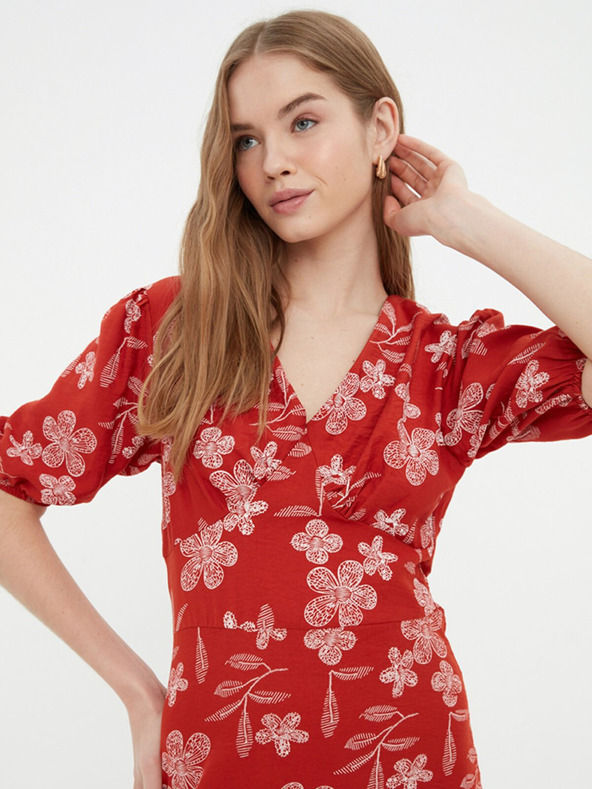 Trendyol Schwarzes kurzes Kleid mit Blumenmuster Trendyol