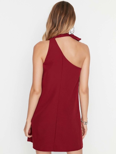 Trendyol Burgunderfarbenes kurzes Kleid Trendyol