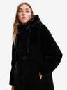 Desigual Schwarzer Damen-Wintermantel mit Pelz Desigual Sundsvall