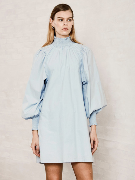ICHI Hellblaues Damenkleid mit Stehkragen ICHI
