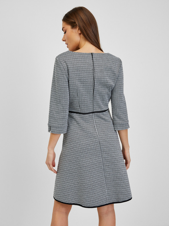 Orsay Weißes und schwarzes gemustertes Damenkleid ORSAY