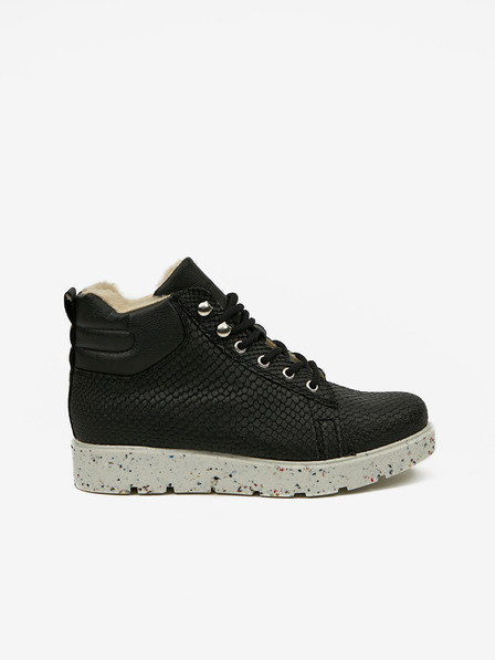 Vero Moda Schwarze Turnschuhe VERO MODA Tesa