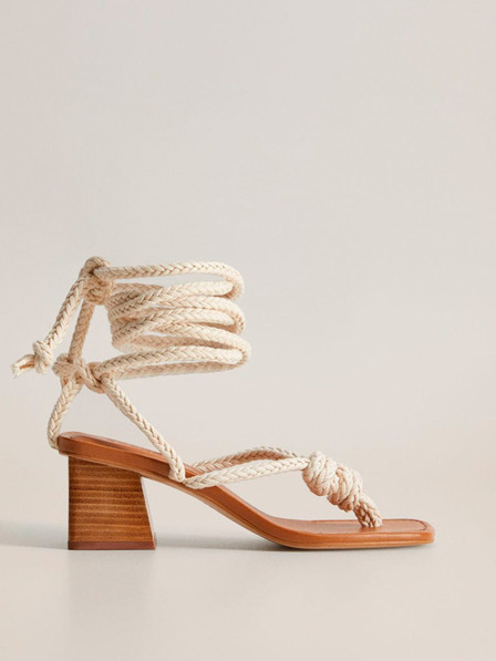 Mango Cremefarbene Sandalen Mango Cordon