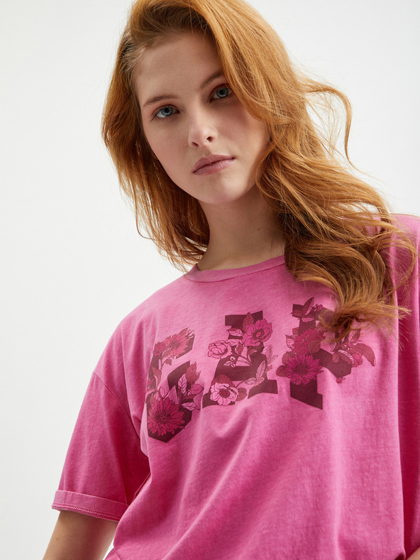 GAP T-Shirt mit geblümtem Logo GAP