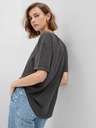 GAP T-Shirt mit geblümtem Logo GAP