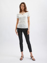 Orsay Weißes Damen-T-Shirt mit dekorativem Detail ORSAY