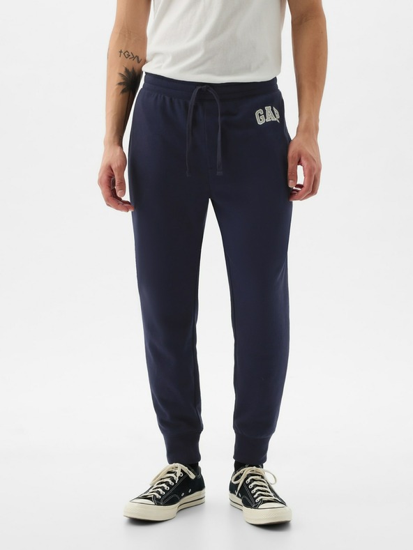GAP Herren Sweatpants mit Fleece und Logo GAP