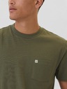GAP T-Shirt mit Tasche GAP