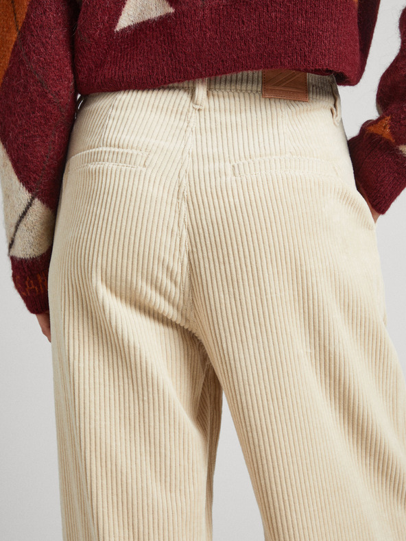 Pepe Jeans Cremefarbene Damen-Cordhosen Pepe Jeans Cecilia Cord