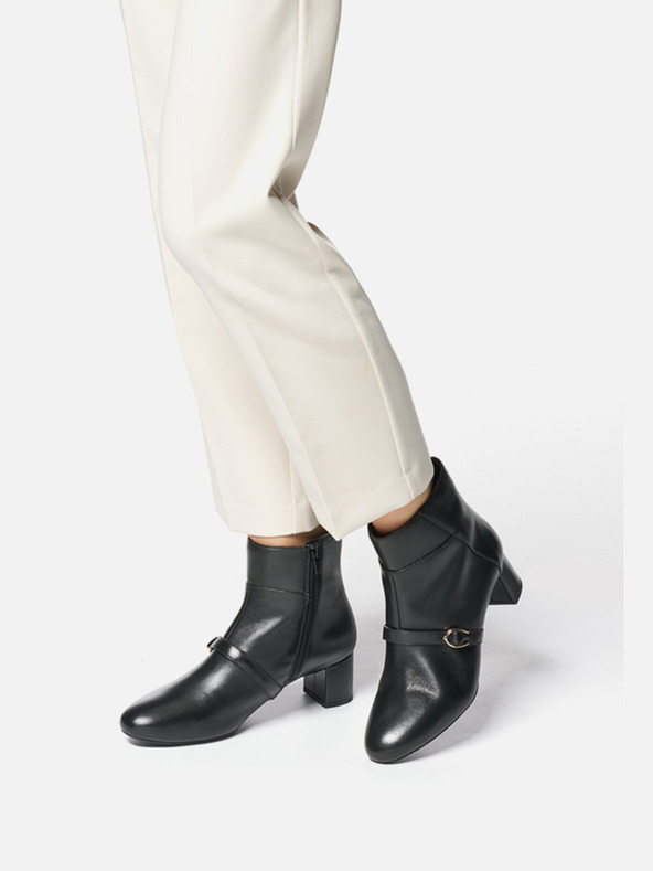 Geox Schwarze Damen Geox Pheby 50 Stiefelette