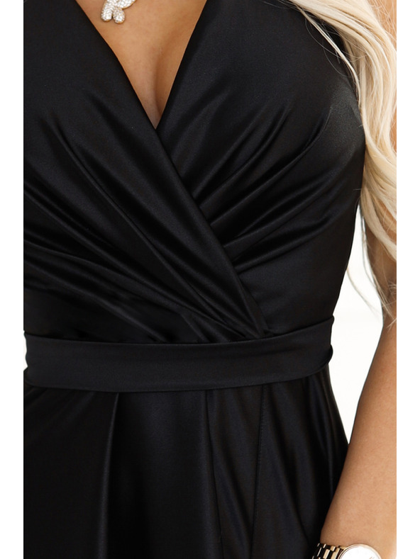 numoco Schwarzes langes Damenkleid aus Satin mit Ausschnitt und Schlitz Numoco