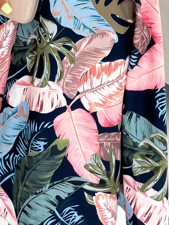 numoco Kleid - herzförmiger Ausschnitt - dunkelblau mit rosa Blättern Numoco