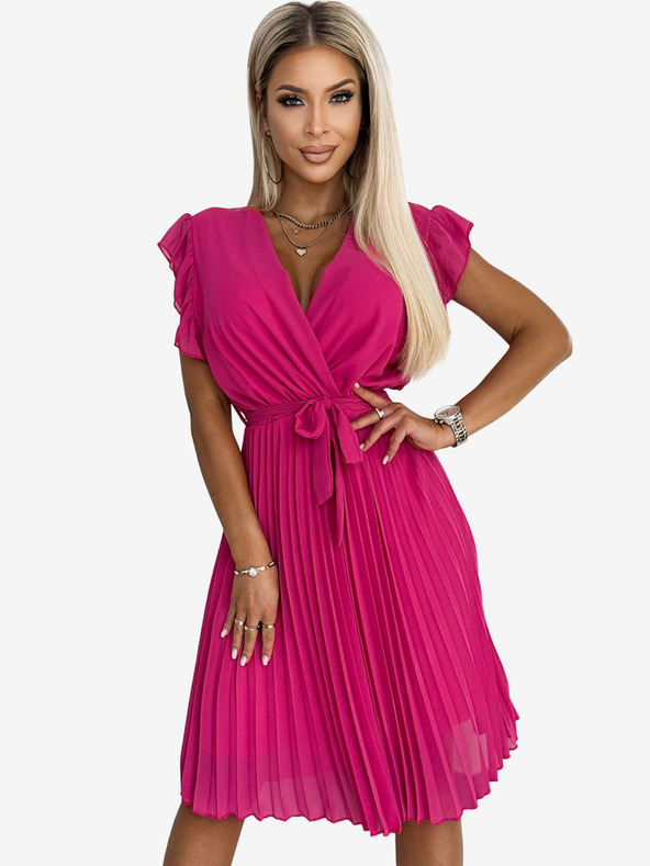 numoco Plisseekleid mit schulterfreiem Ausschnitt und Rüschen - fuchsia Numoco