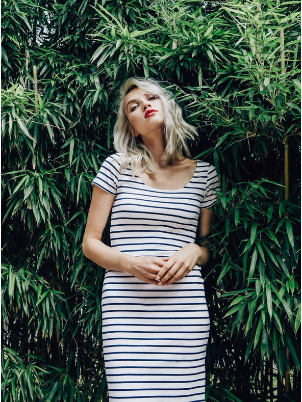 ZOOT.lab Blau-weiß gestreiftes Basic-Kleid ZOOT.lab Junne