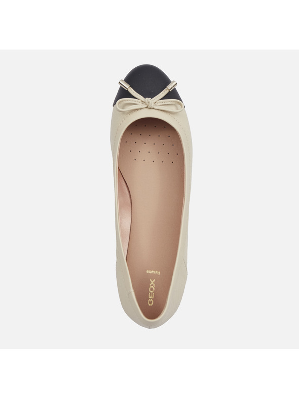 Geox Cremefarbene Damen-Ballerinas Geox Charlene