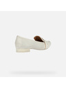 Geox Cremefarbene Damen-Ballerinas Geox Charyssa